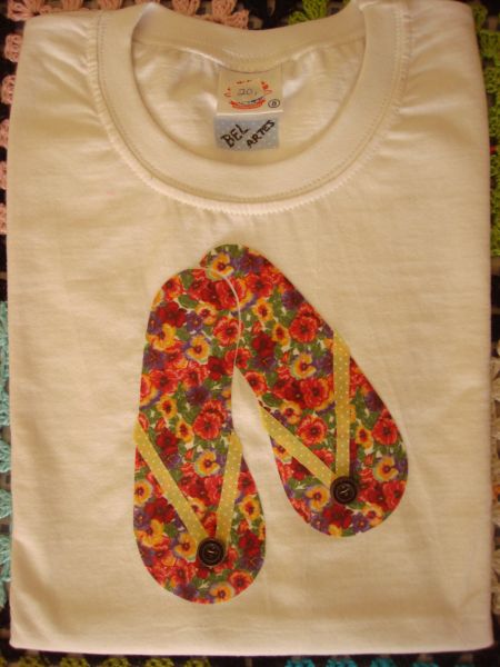 Camiseta A Sandália
